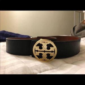 Tory Burch Reversible Logo 1 1/2 inch Belt